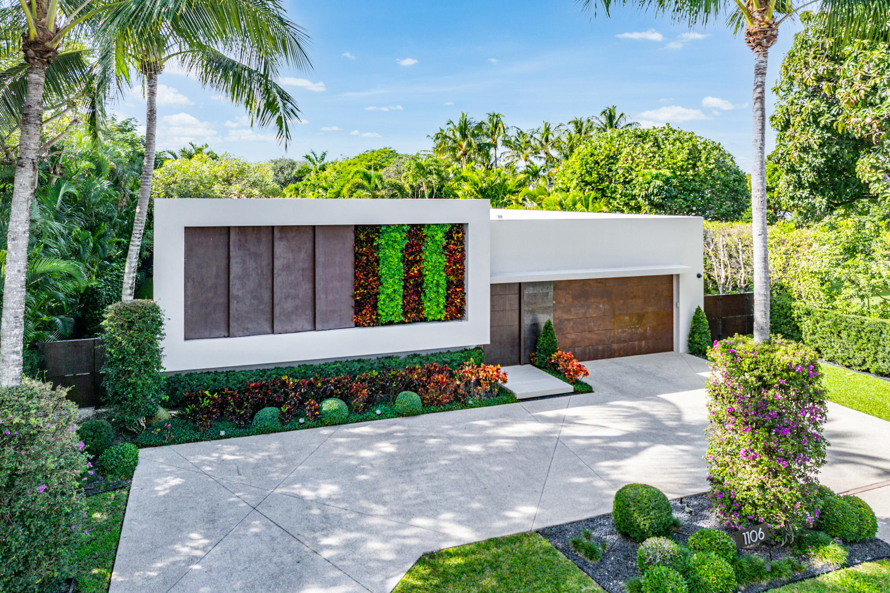 S/D OF 8-46-43, S 1/2 OF E 1/2 OF LOT 8 IN - Residential