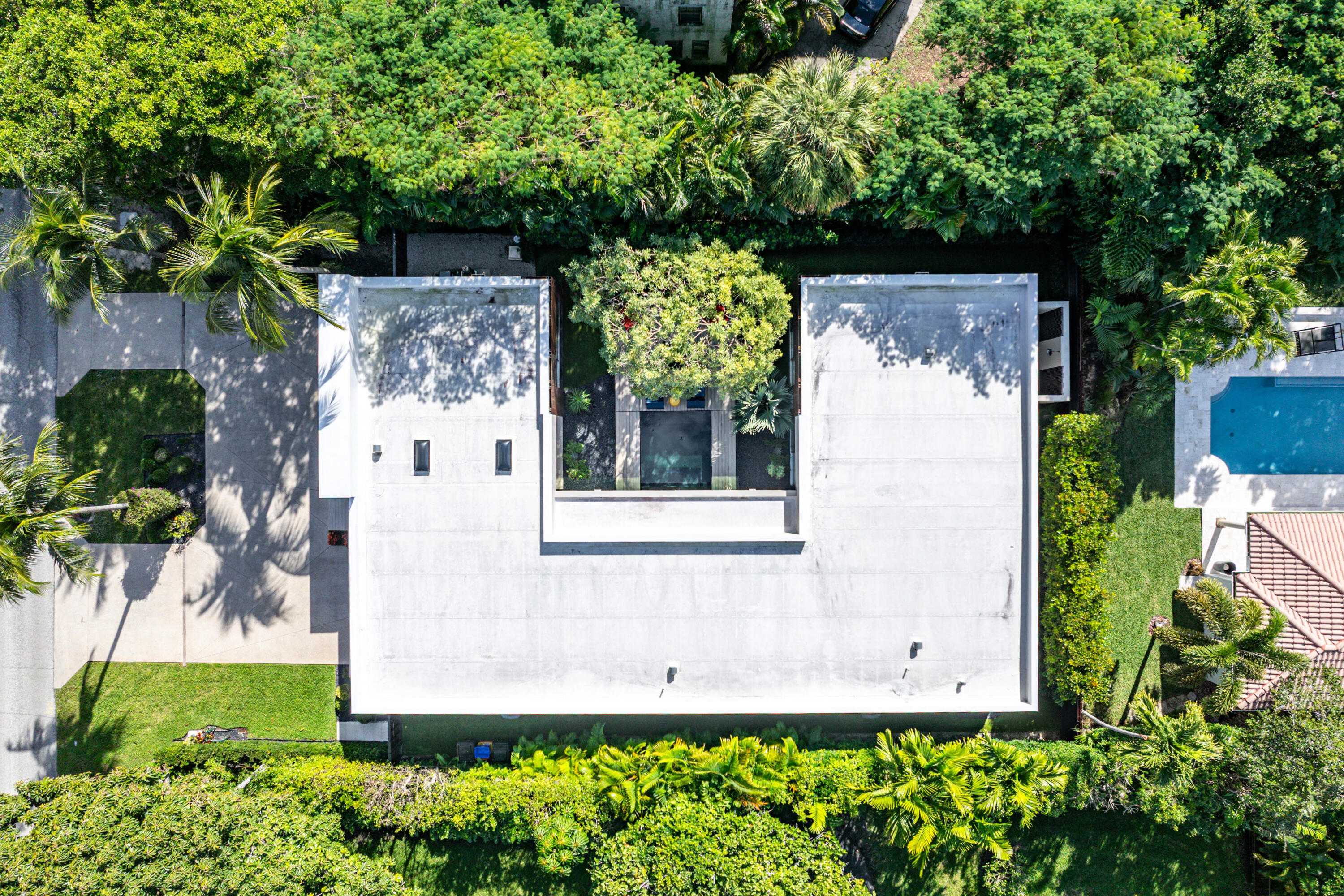 S/D OF 8-46-43, S 1/2 OF E 1/2 OF LOT 8 IN - Residential