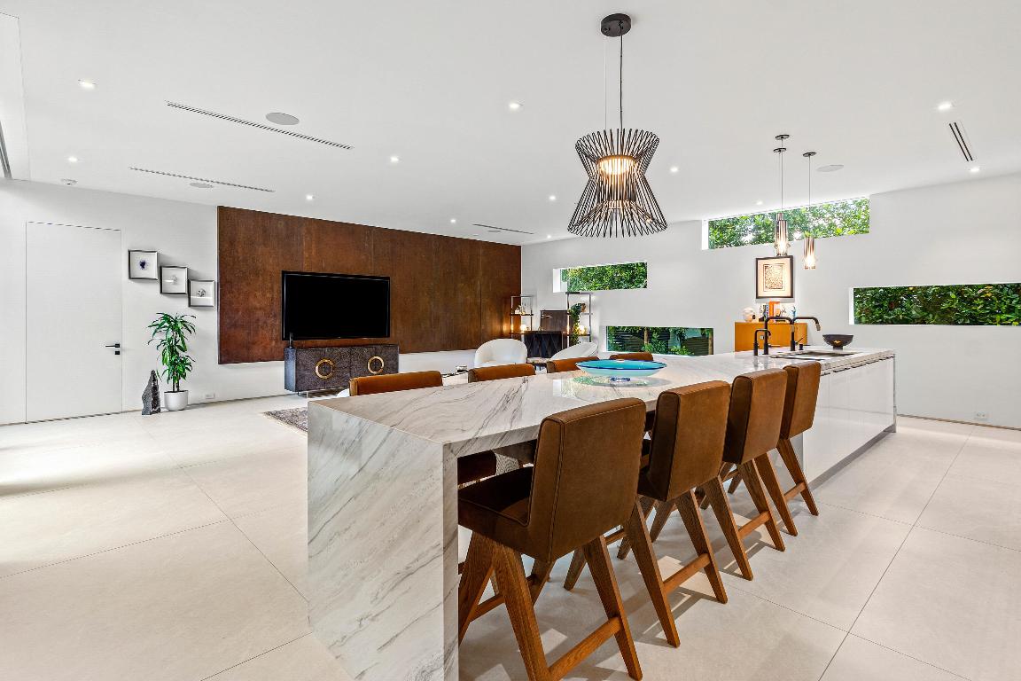 S/D OF 8-46-43, S 1/2 OF E 1/2 OF LOT 8 IN - Residential