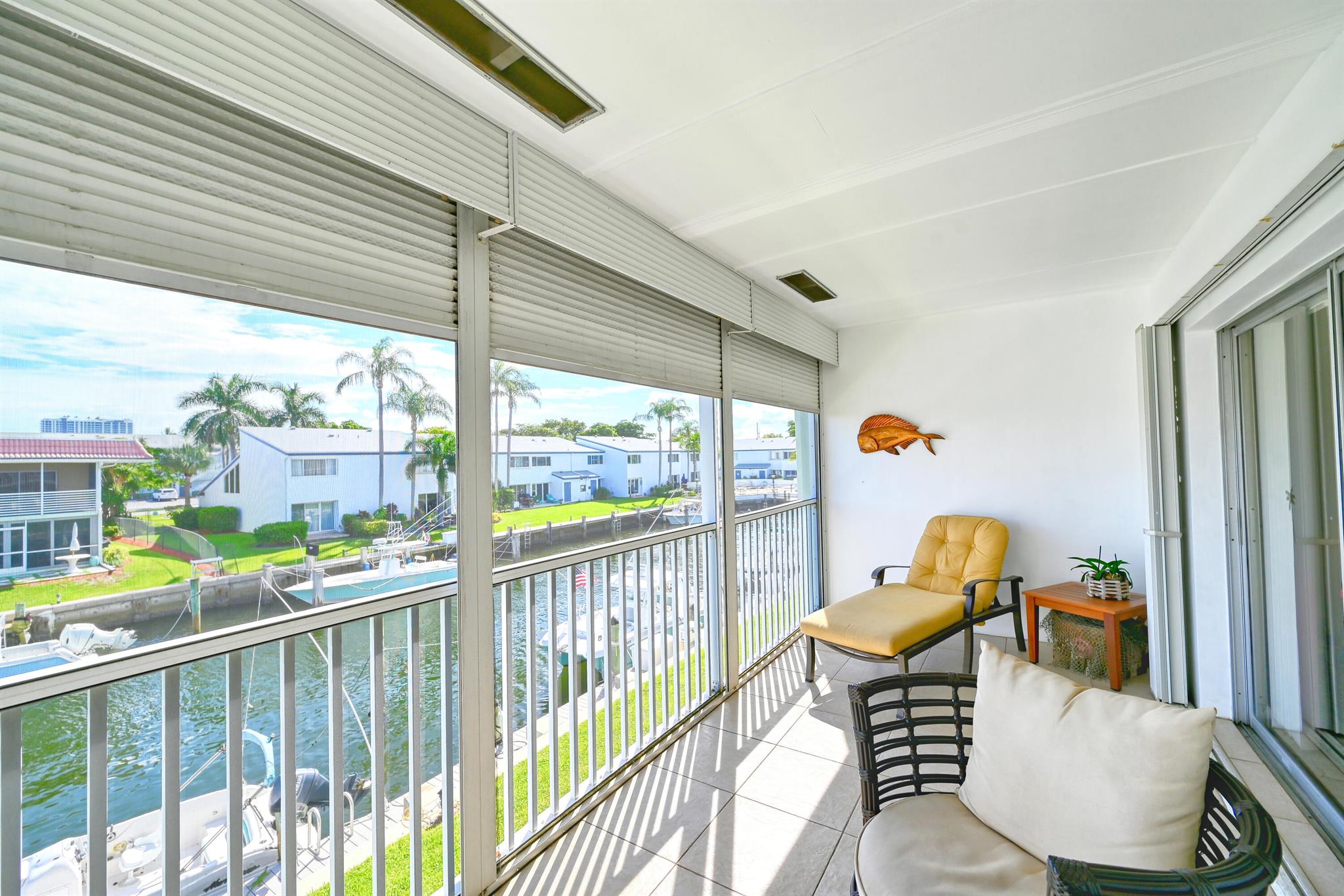 WINDSOR PARK SOUTH CONDOM - Residential