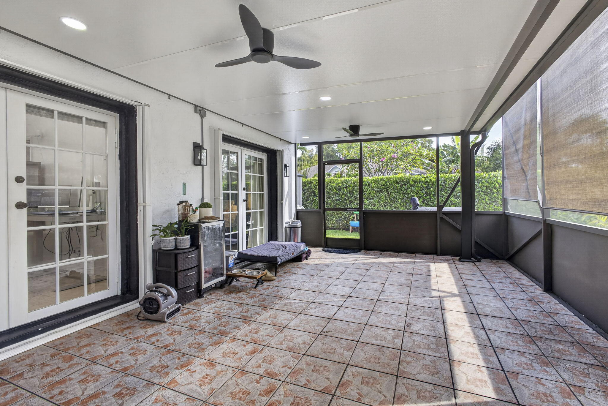 ROYAL PINES EST - Residential