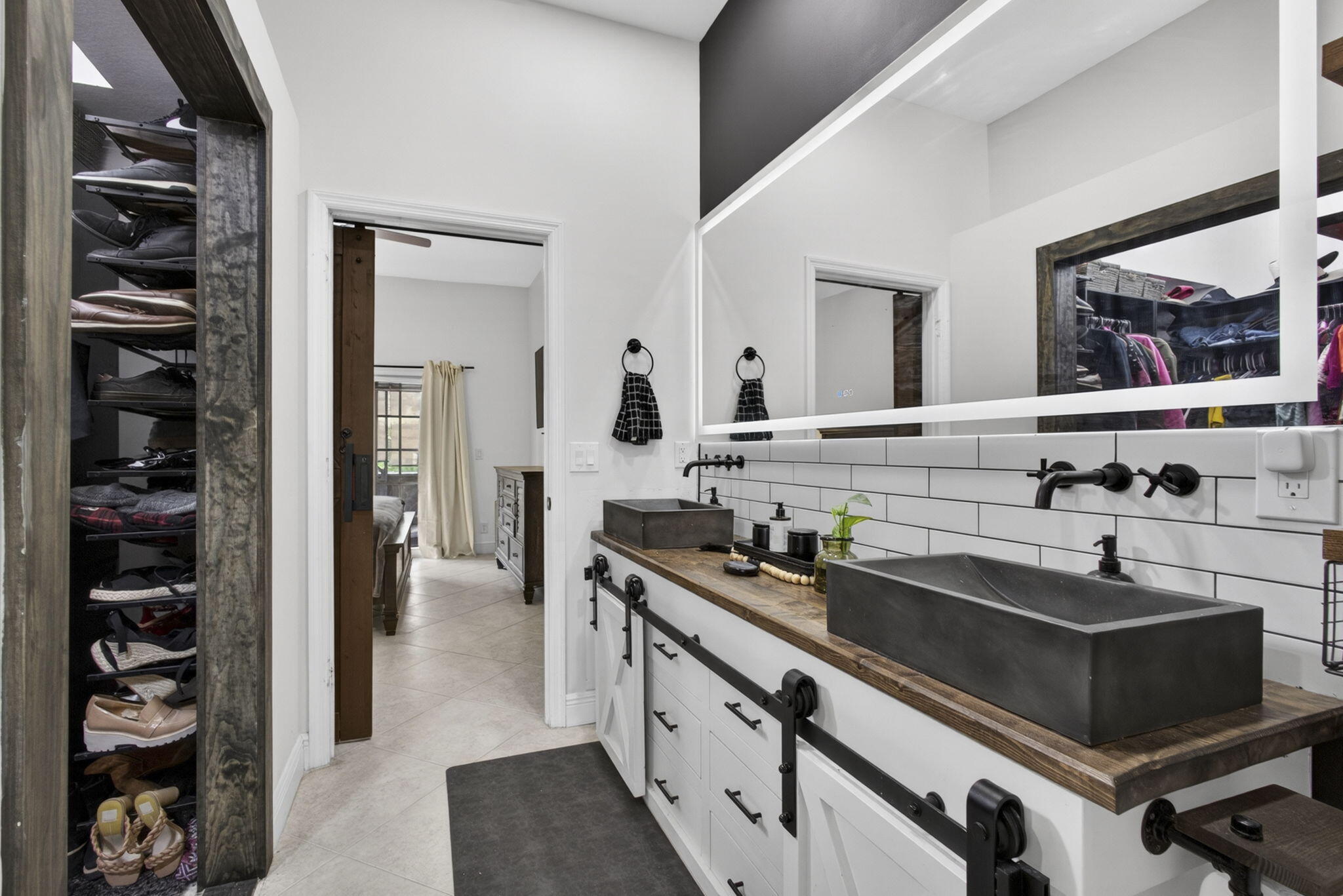 ROYAL PINES EST - Residential