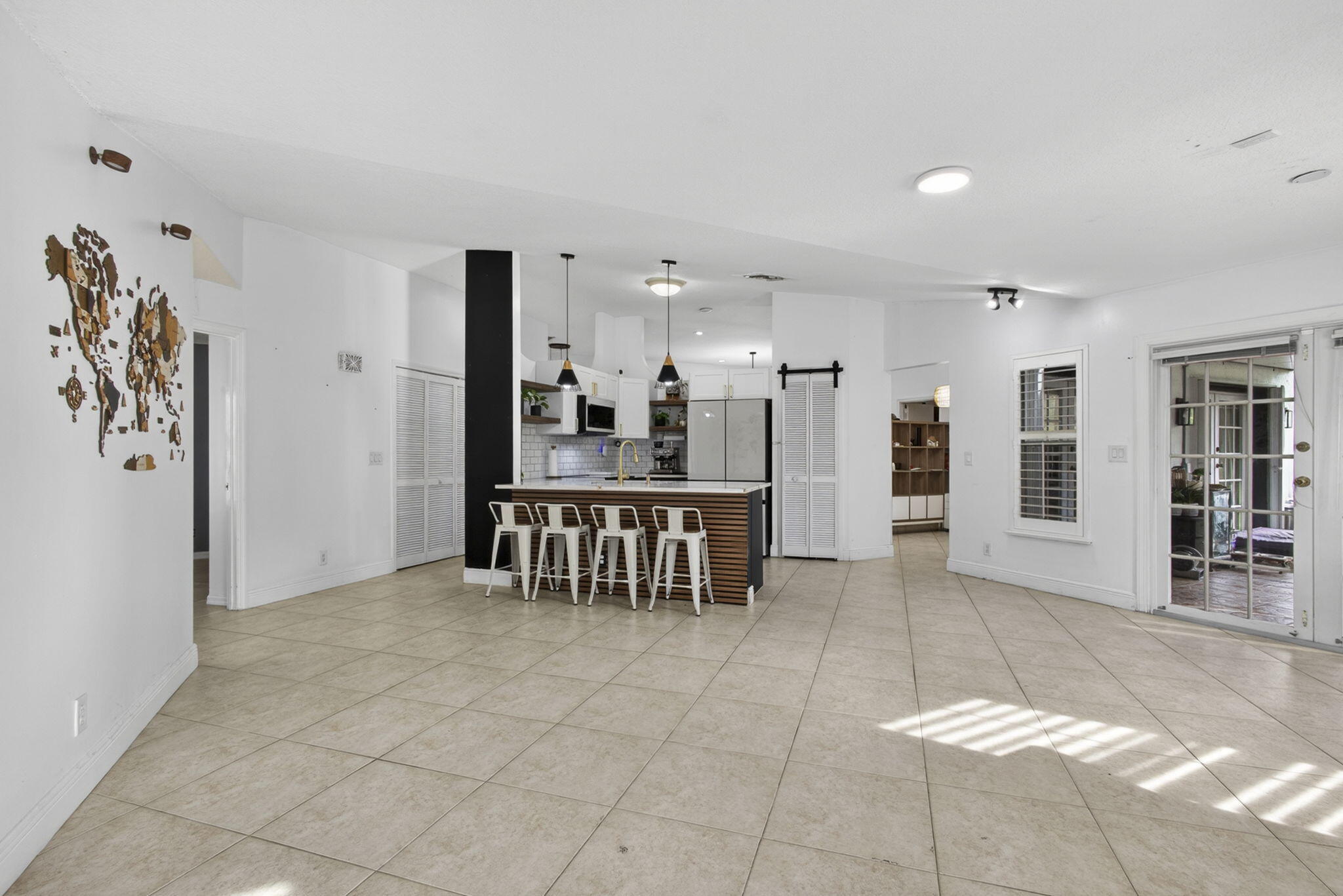 ROYAL PINES EST - Residential