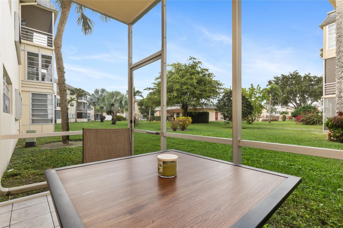 LAUDERHILL EAST - Residential