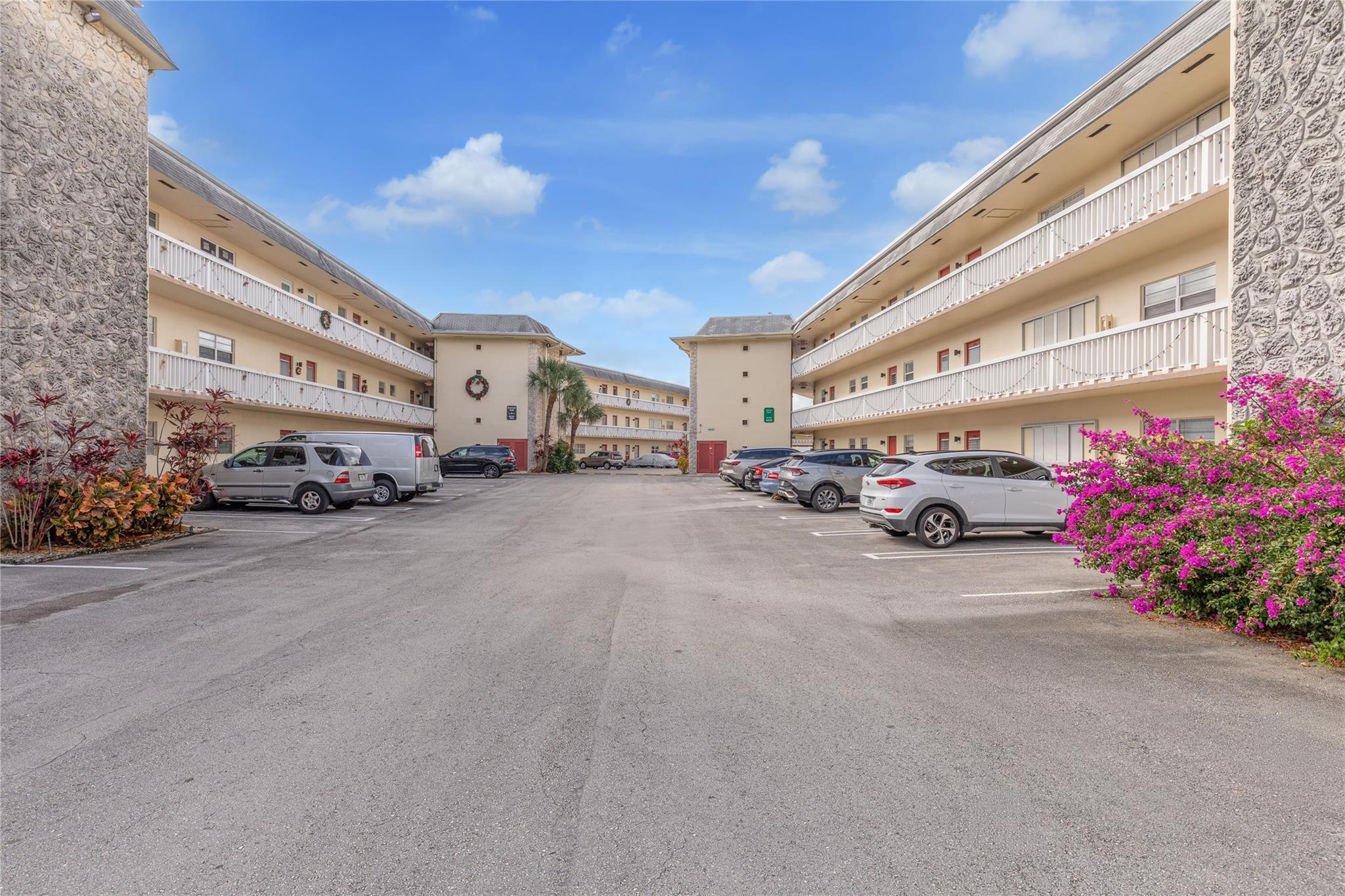 4441 NW 16th St J110