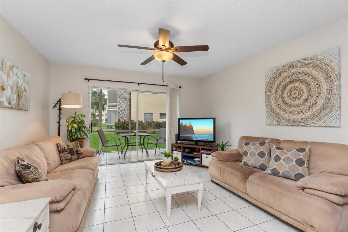 LAUDERHILL EAST - Residential