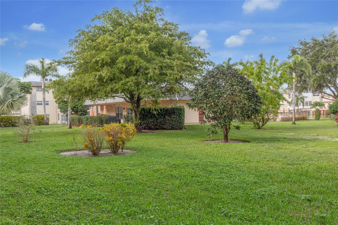LAUDERHILL EAST - Residential