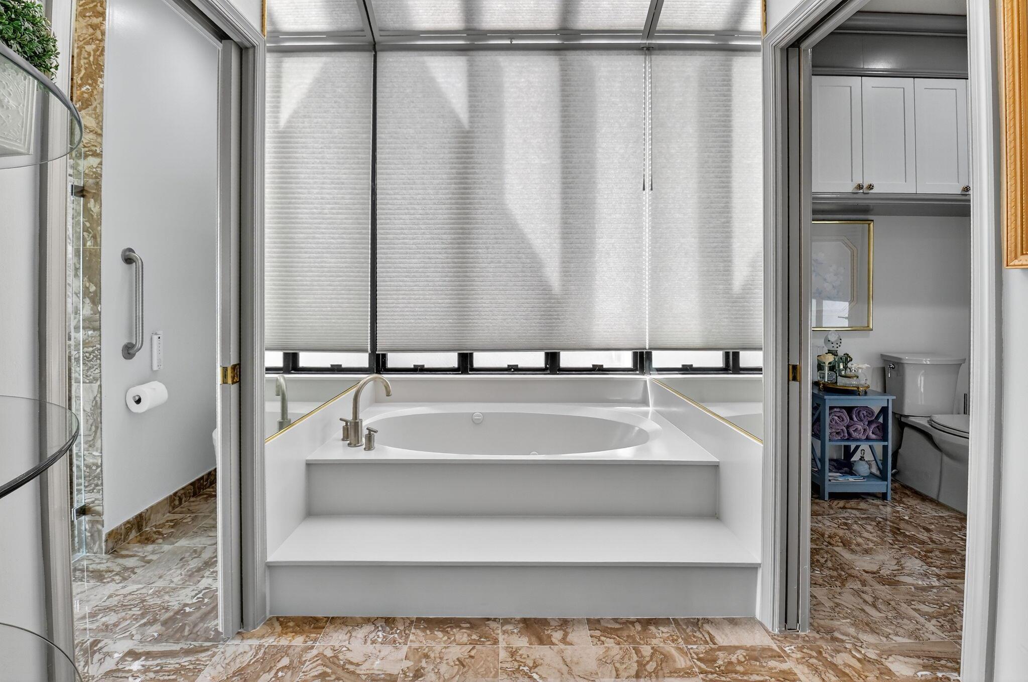 ST ANDREWS COUNTRY CLUB - Residential