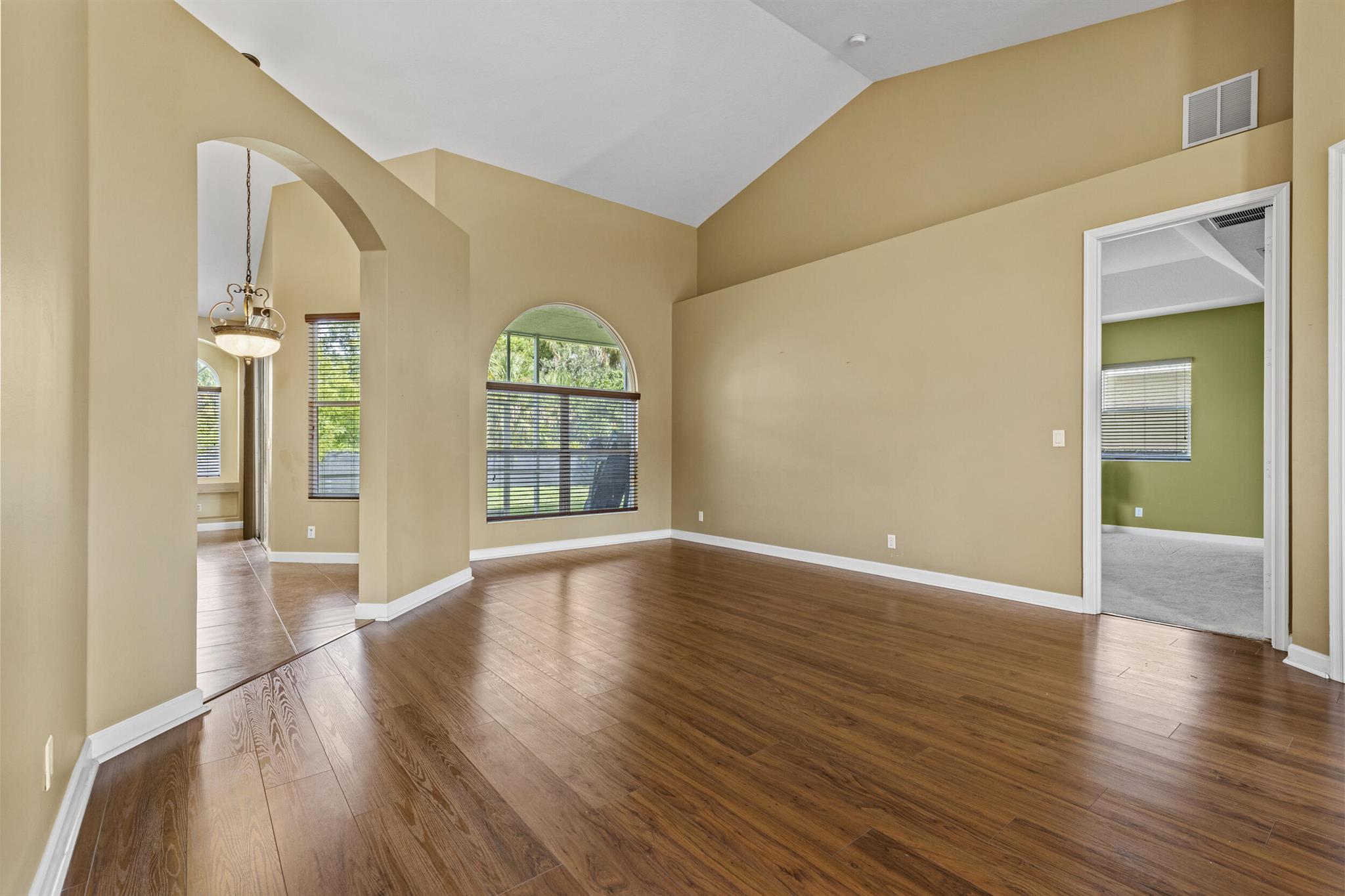 PORT ST LUCIE SECTION 33 - Residential