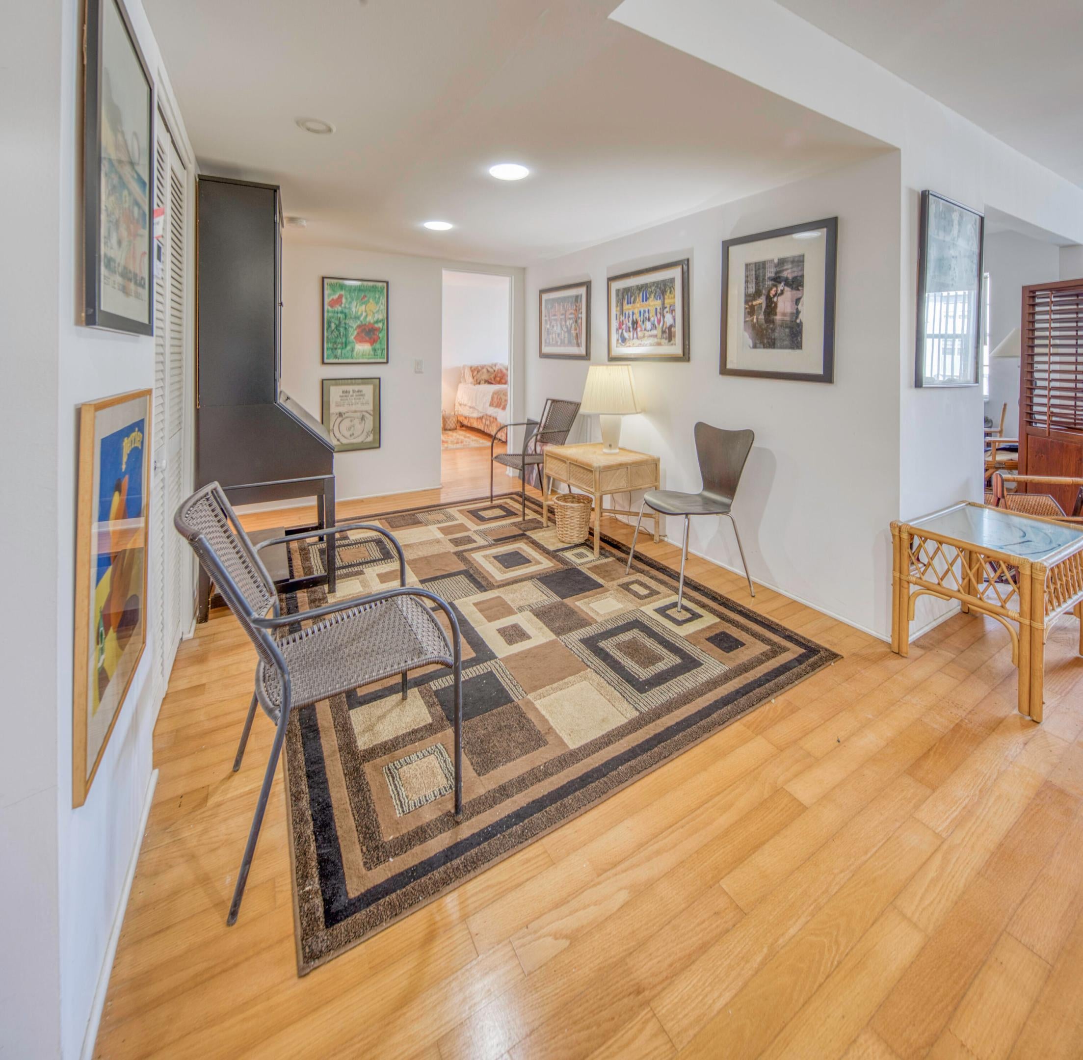 1516 S LAKESIDE Drive 310
