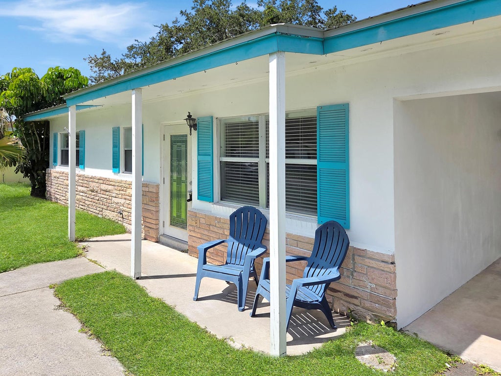 Photo of 775 Lomas Street, Port Saint Lucie, FL 34952 (MLS # B26081745)