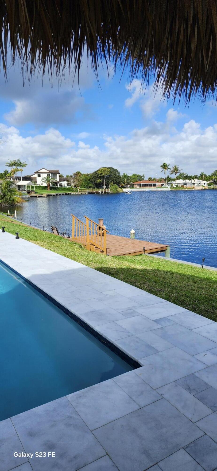 ISLAND ESTATES - Residential