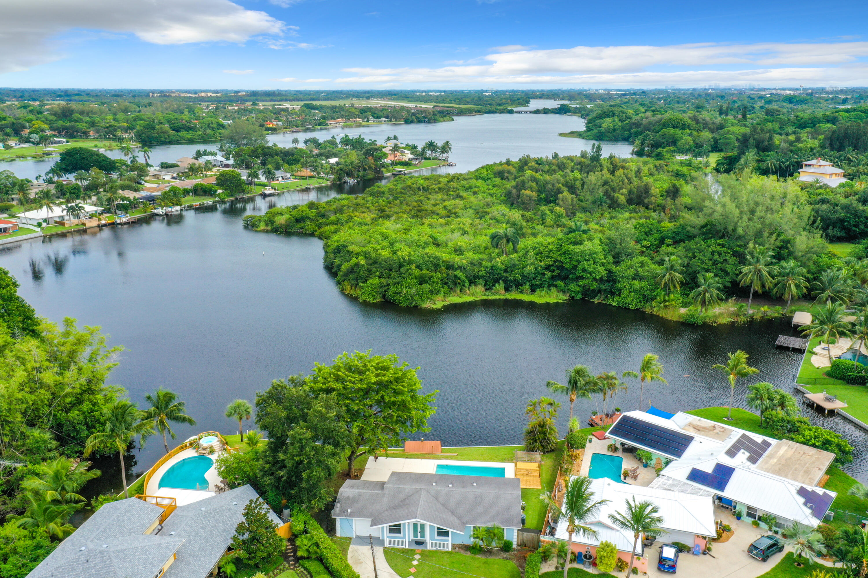 ISLAND ESTATES - Residential