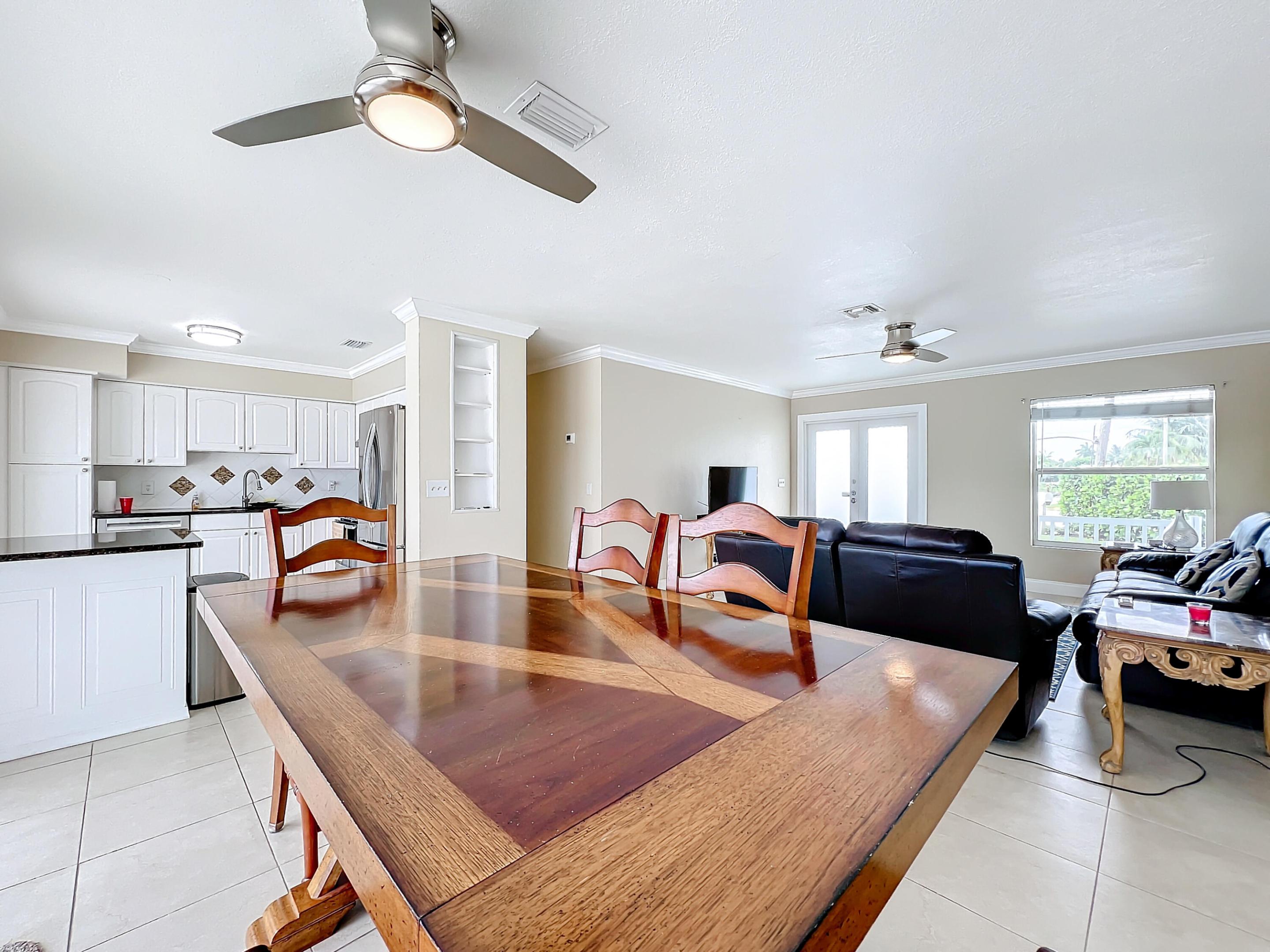 ISLAND ESTATES - Residential