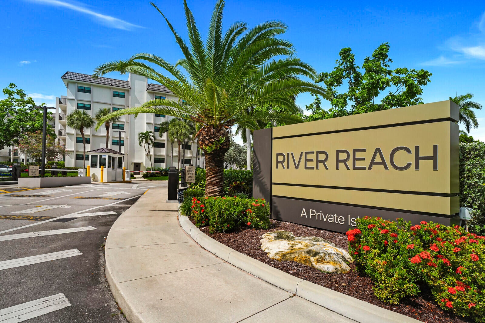 1000 River Reach Drive 504