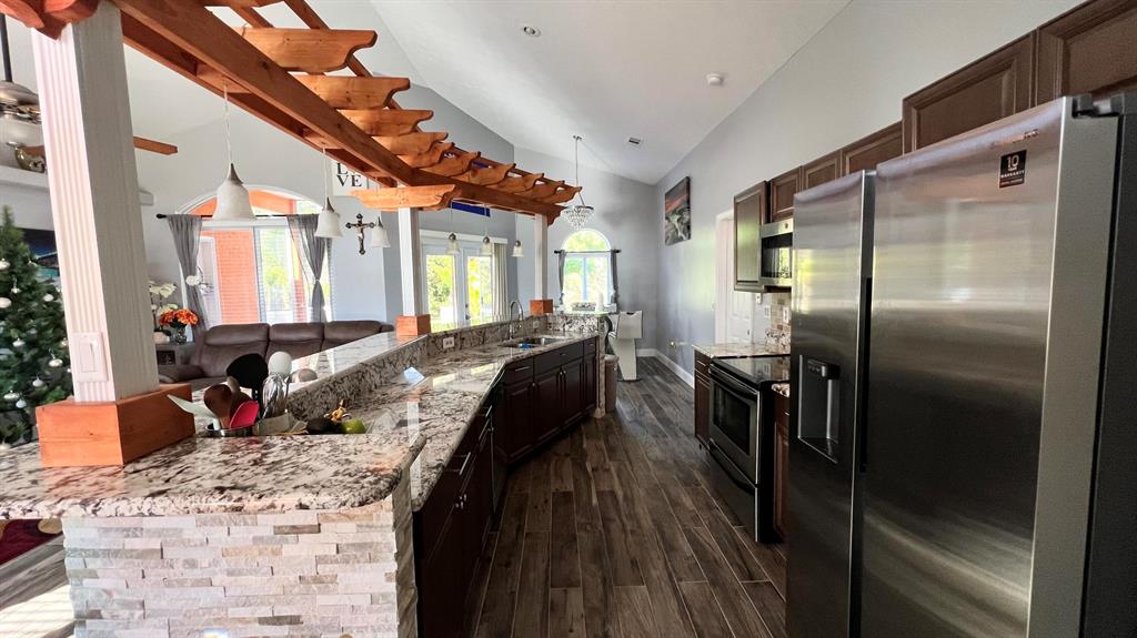 PORT ST LUCIE SECTION 43 - Residential Lease