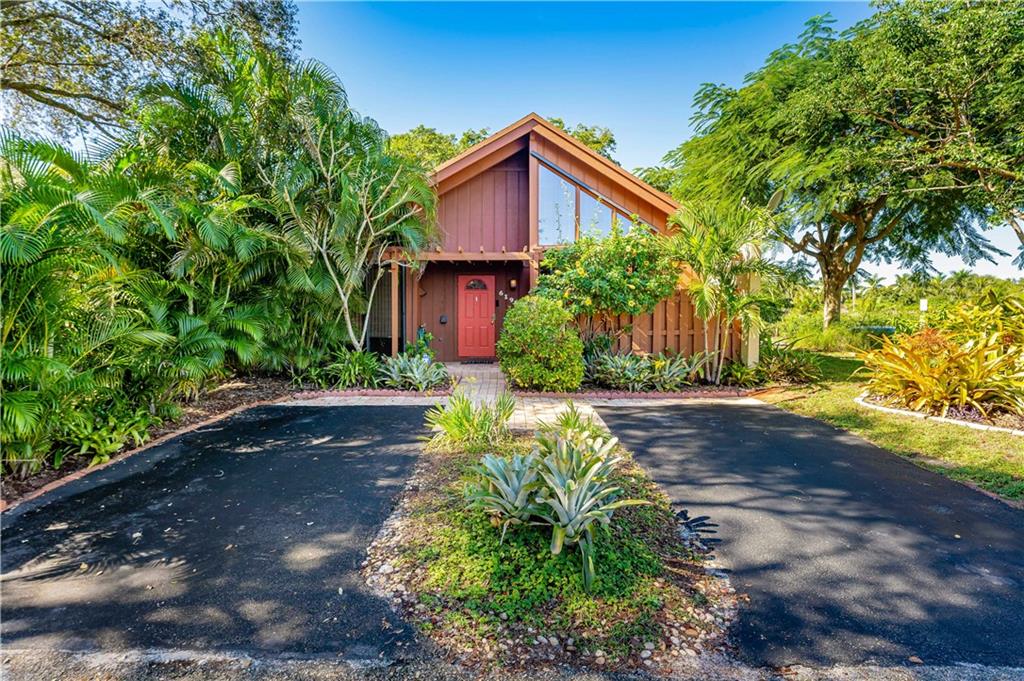 The Lofts of Palm-Aire - Residential