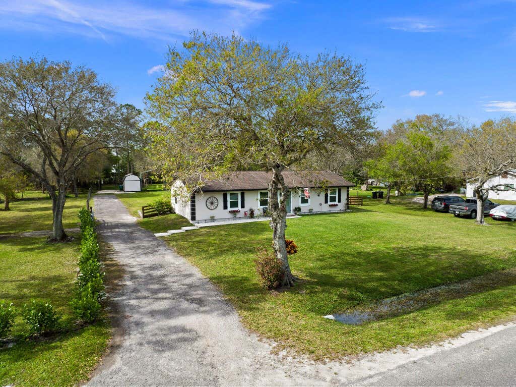 Photo of 261 Sunrise Drive, Fort Pierce, FL 34945 (MLS # R10955562)