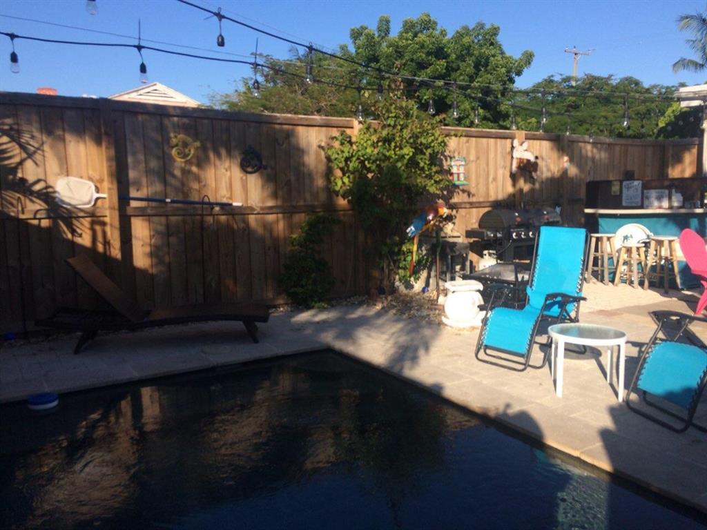Photo of 615 N 7th Avenue Ave N, Lake Worth Beach, FL 33460 (MLS # R10744507)