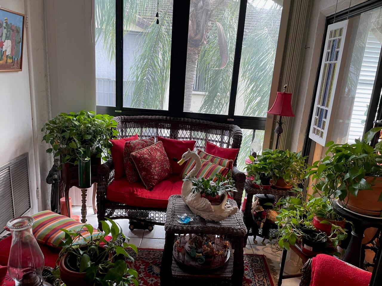 LUCERNE POINTE ONE,TWO,THREE FOUR,SEVEN,EIGHT,NINE - Residential