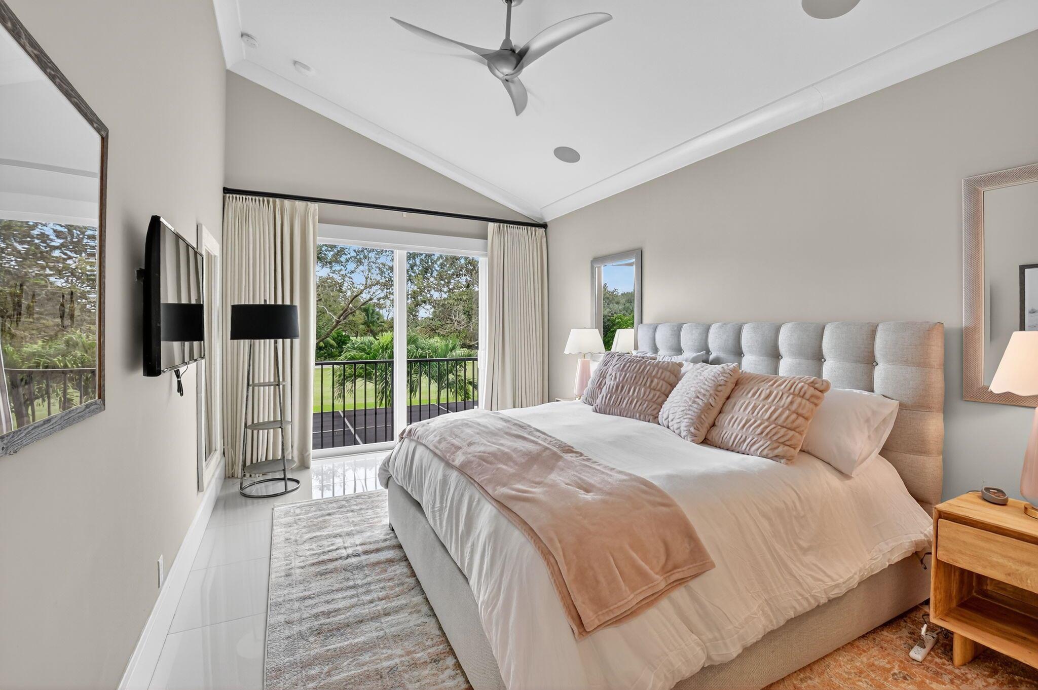 DELRAY DUNES - Residential