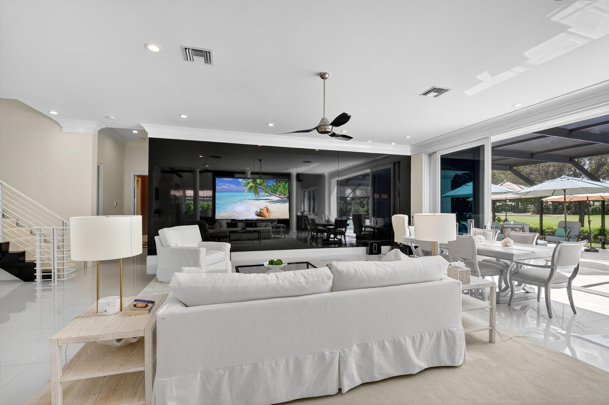 DELRAY DUNES - Residential