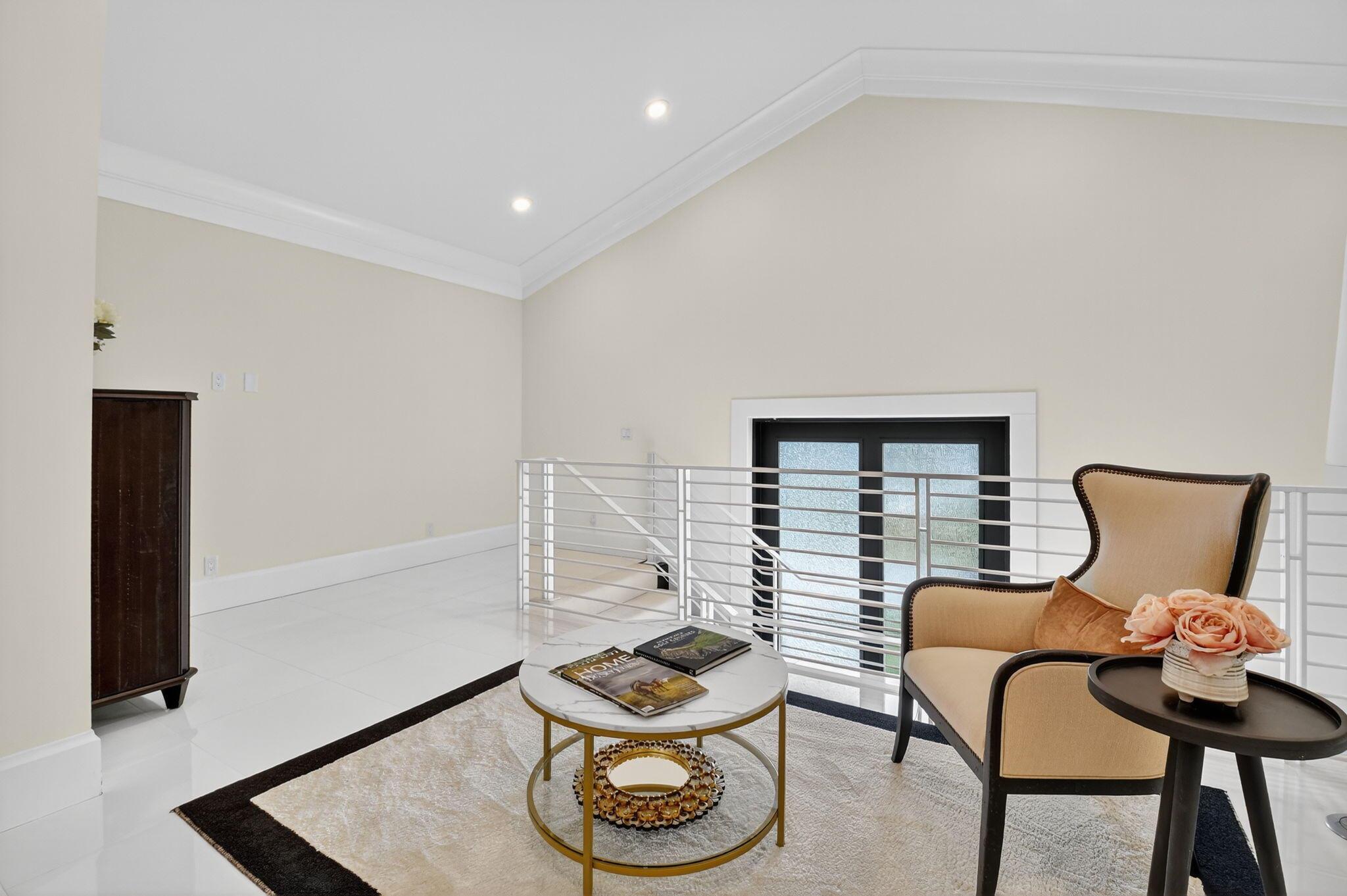 DELRAY DUNES - Residential