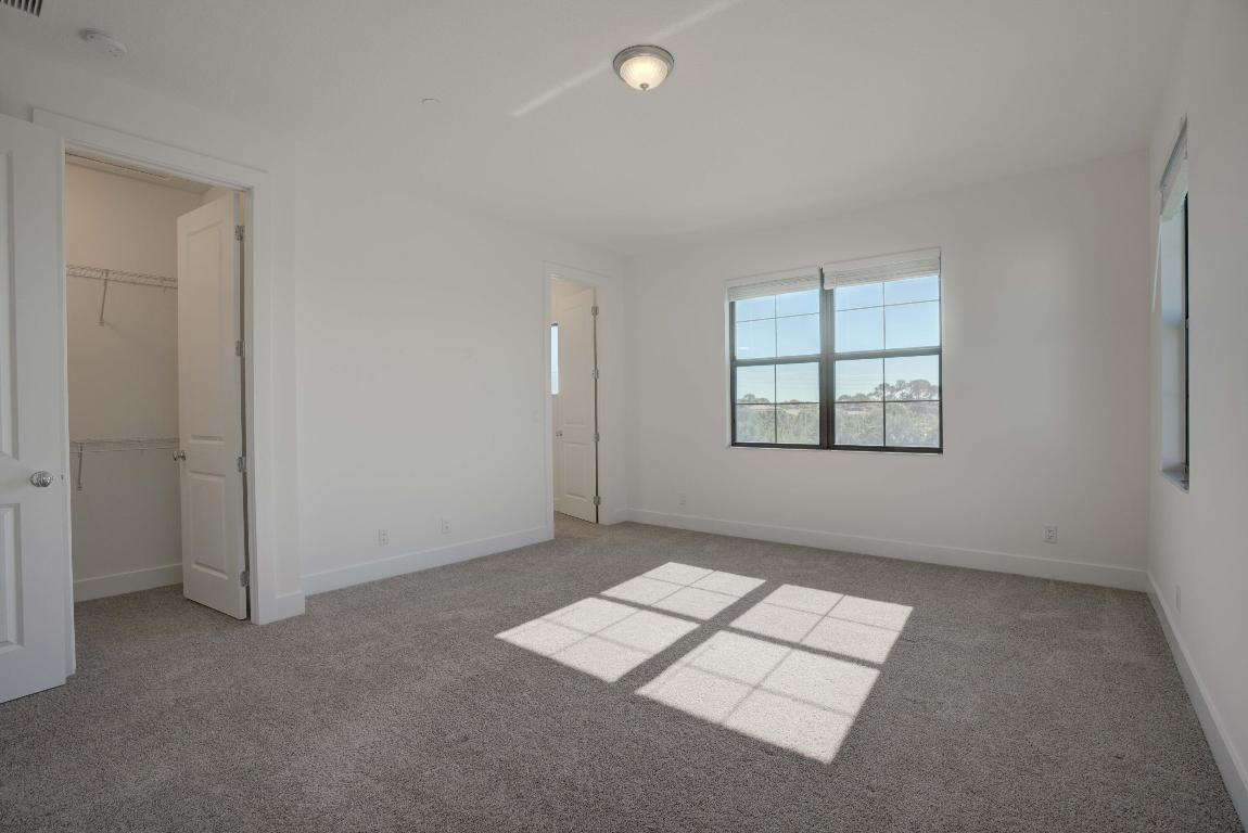 ALTON NEIGHBORHOOD - Residential Lease