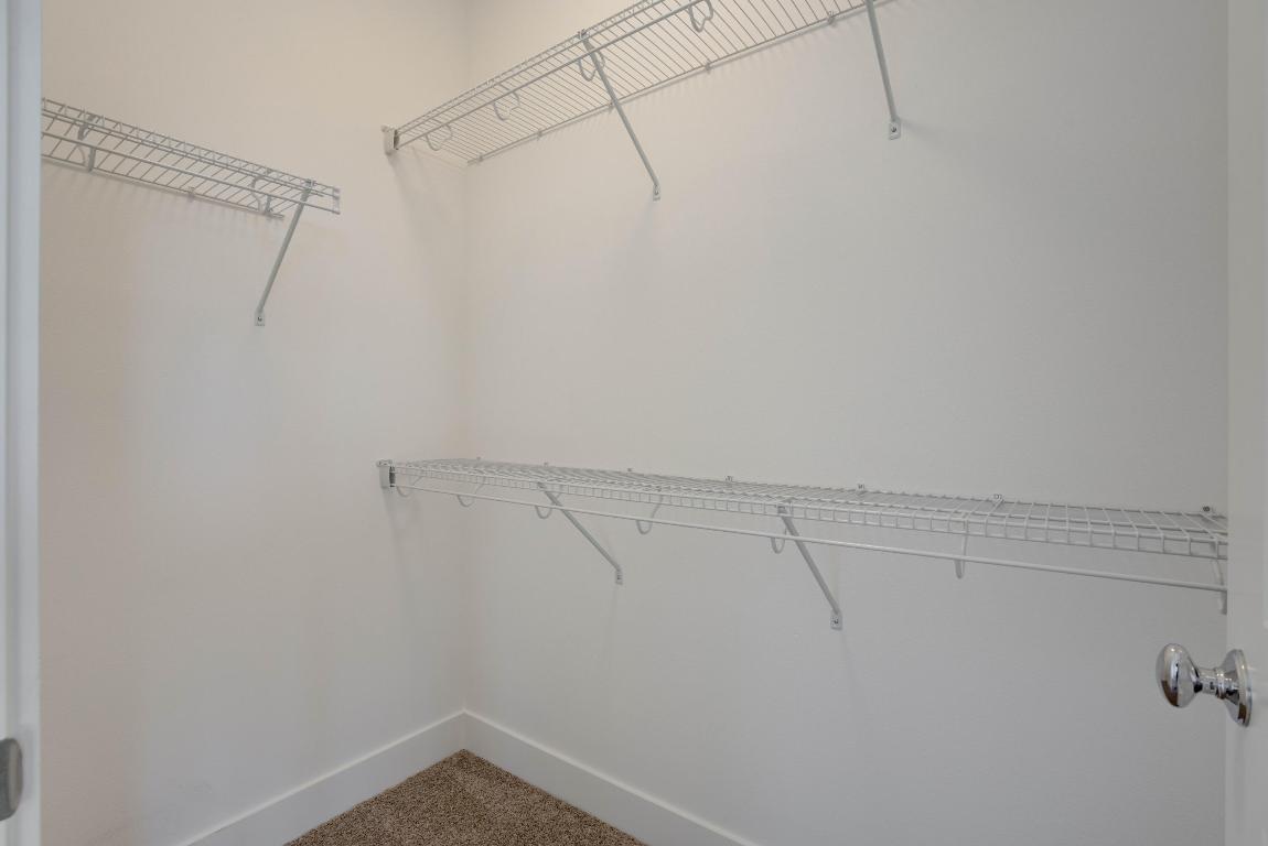 ALTON NEIGHBORHOOD - Residential Lease