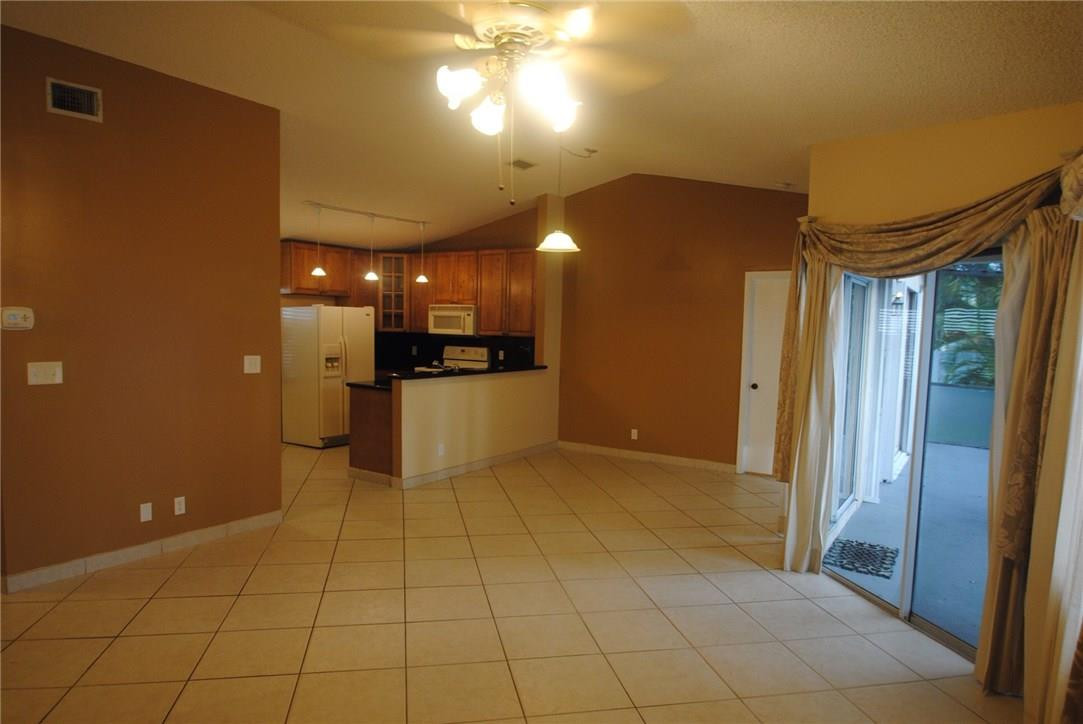 Jacaranda Prcl 608 123-15 - Residential Lease