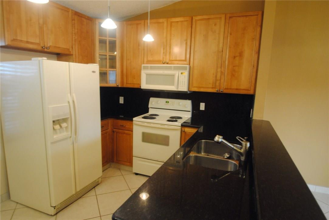 Jacaranda Prcl 608 123-15 - Residential Lease