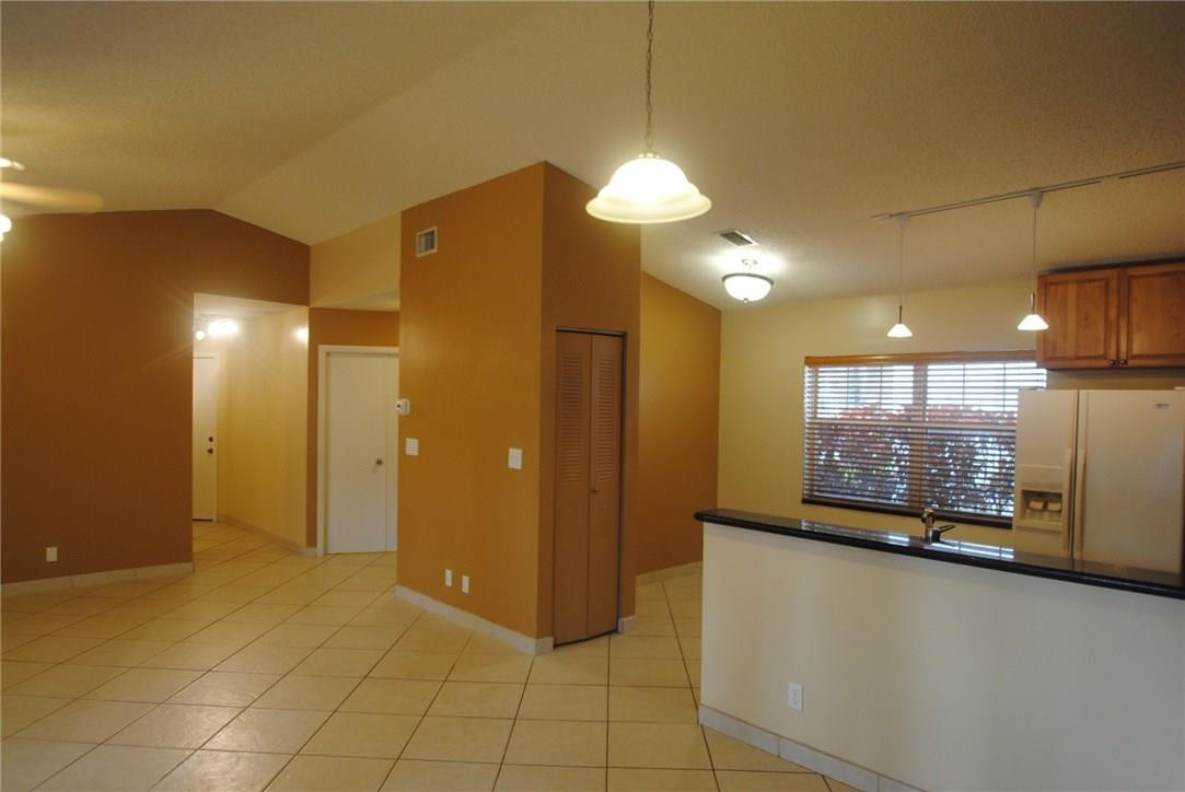 Jacaranda Prcl 608 123-15 - Residential Lease