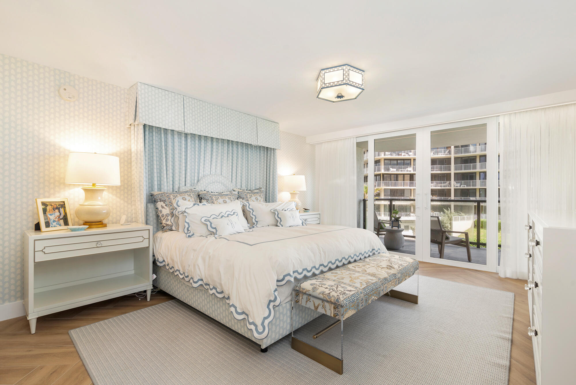 HALCYON OF PALM BEACH - Residential