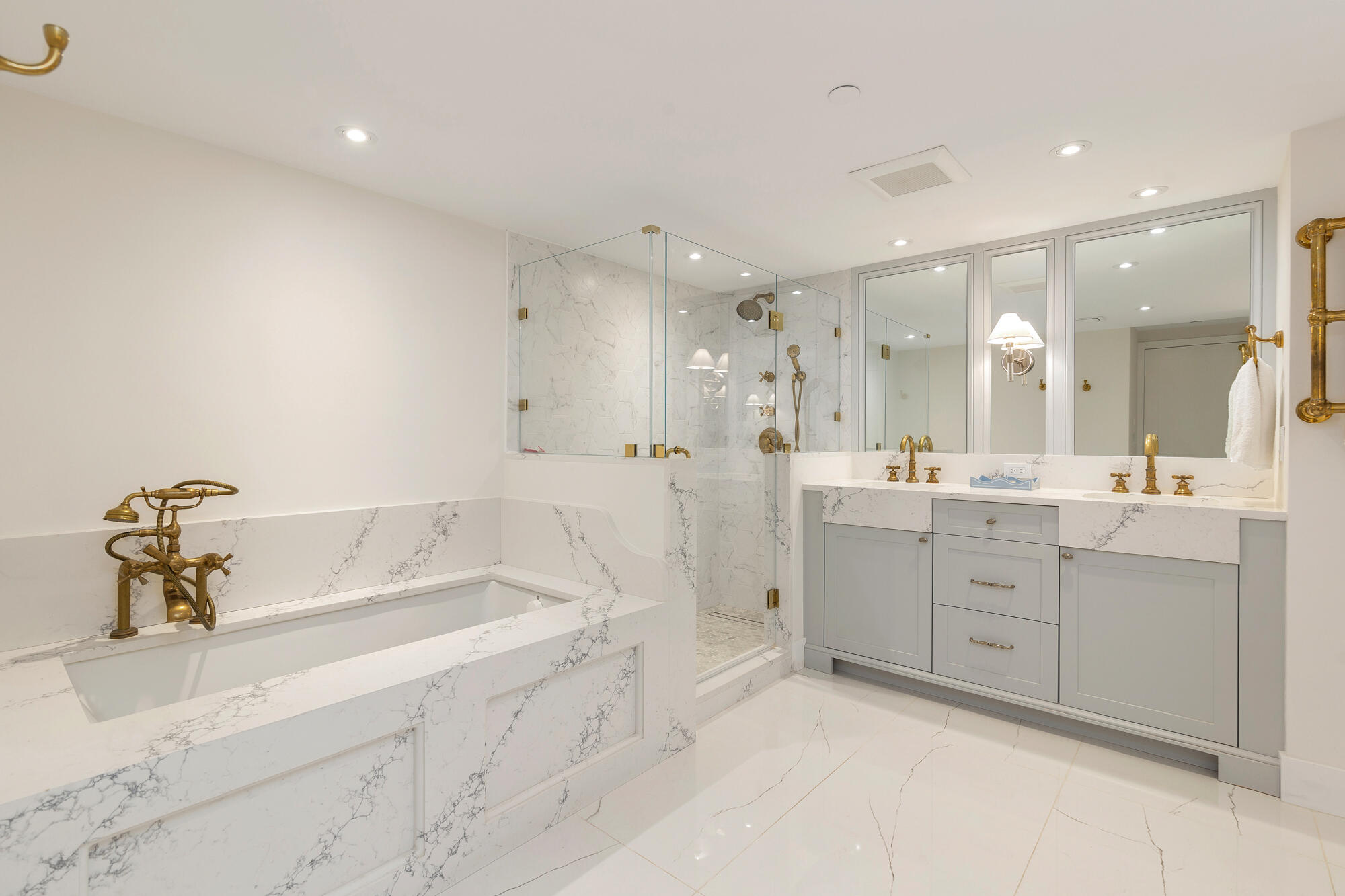 HALCYON OF PALM BEACH - Residential