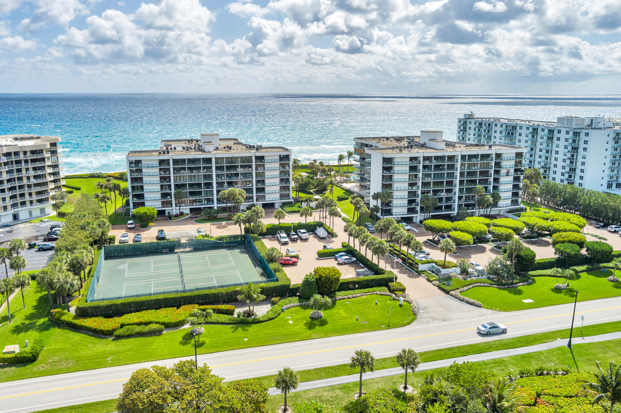 HALCYON OF PALM BEACH - Residential