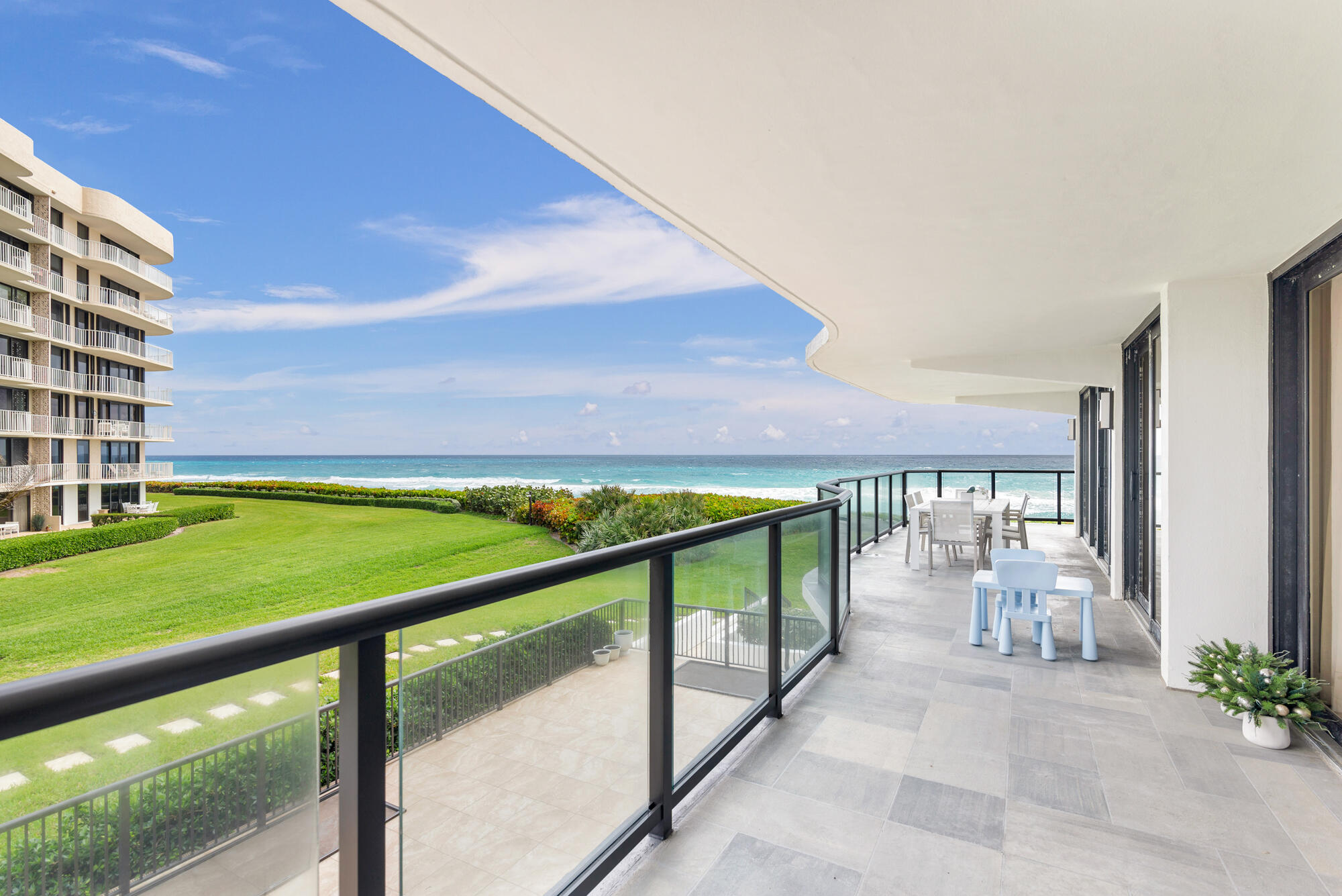 HALCYON OF PALM BEACH - Residential