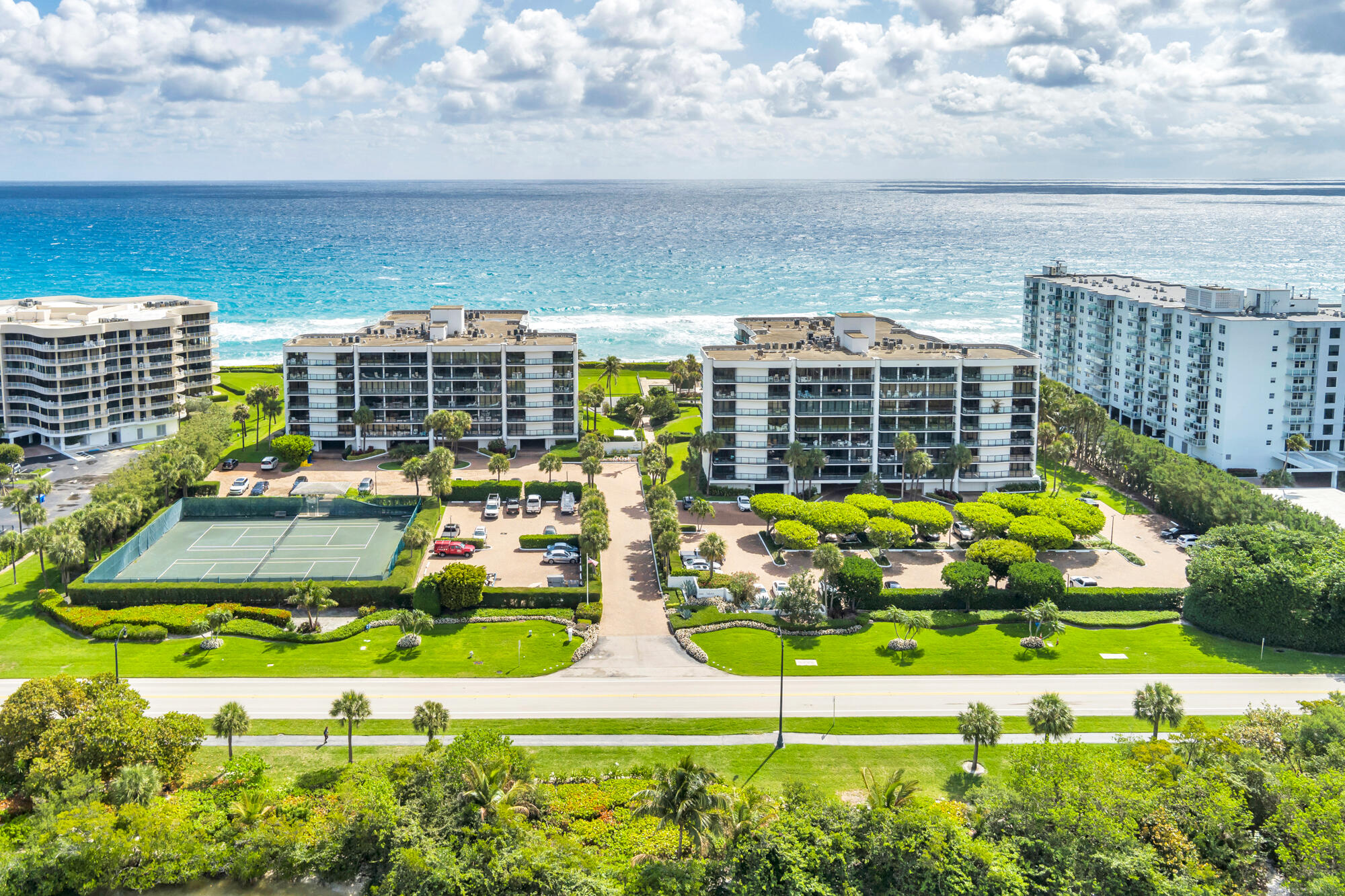 HALCYON OF PALM BEACH - Residential