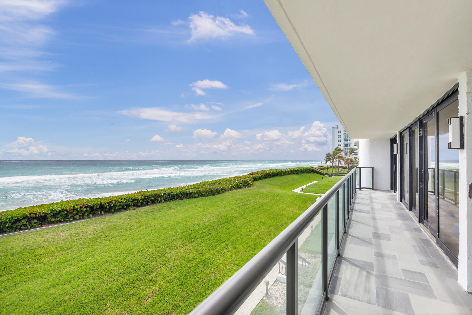 HALCYON OF PALM BEACH - Residential