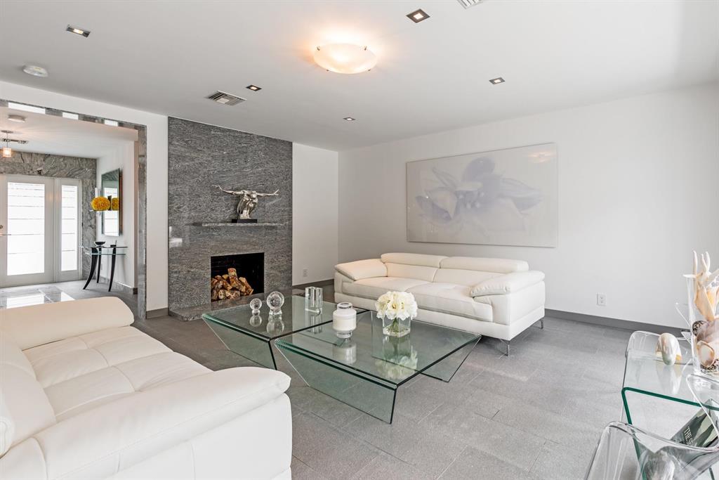 ROYAL PALM YACHT & COUNTR - Residential