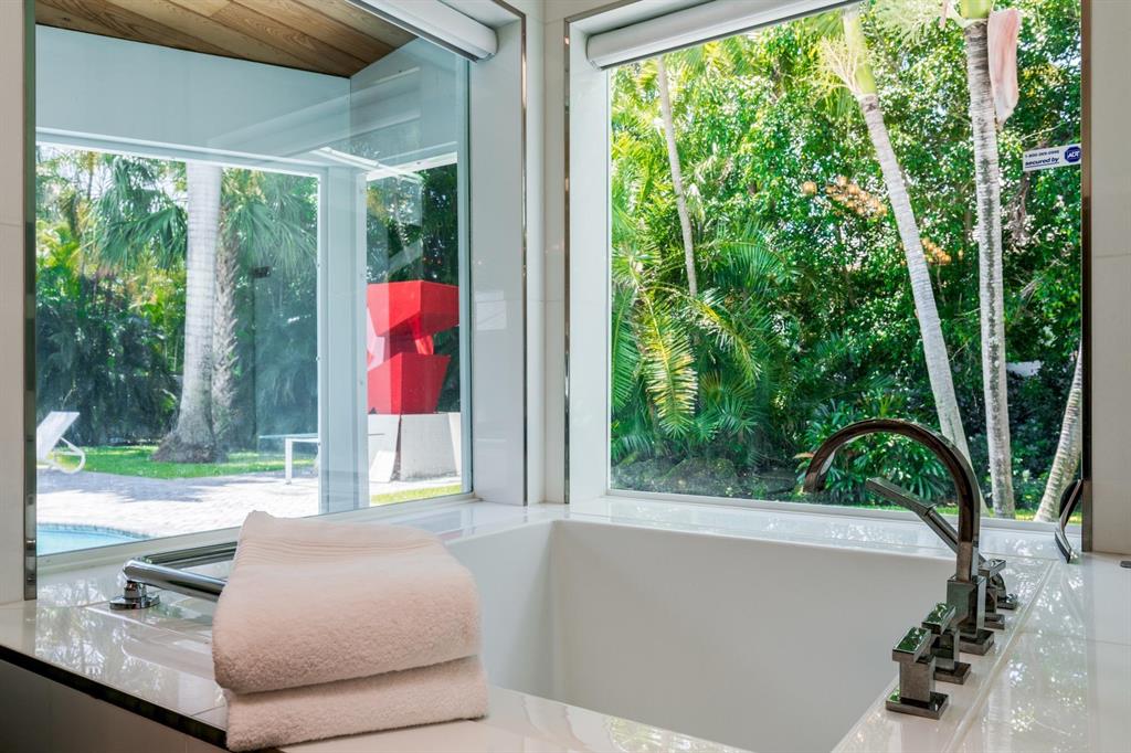 ROYAL PALM YACHT & COUNTR - Residential