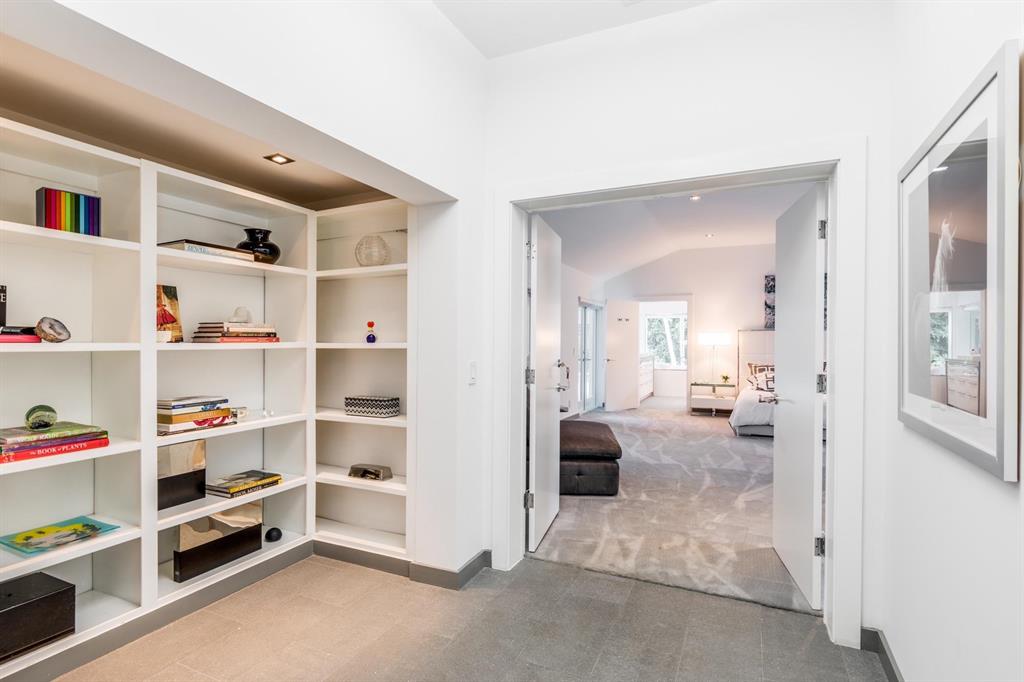 ROYAL PALM YACHT & COUNTR - Residential