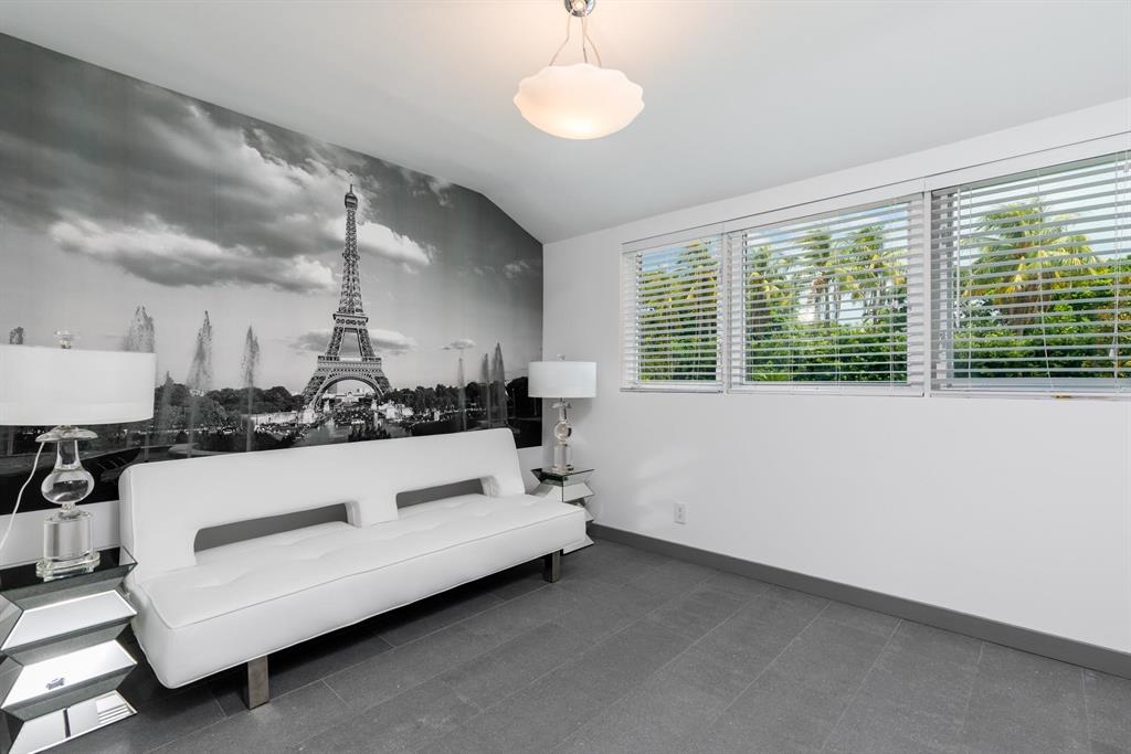 ROYAL PALM YACHT & COUNTR - Residential