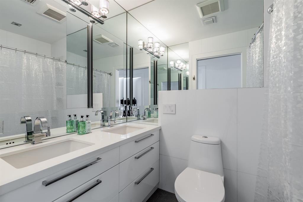 ROYAL PALM YACHT & COUNTR - Residential