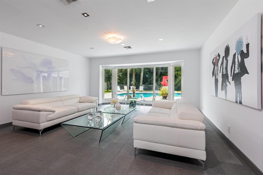 ROYAL PALM YACHT & COUNTR - Residential