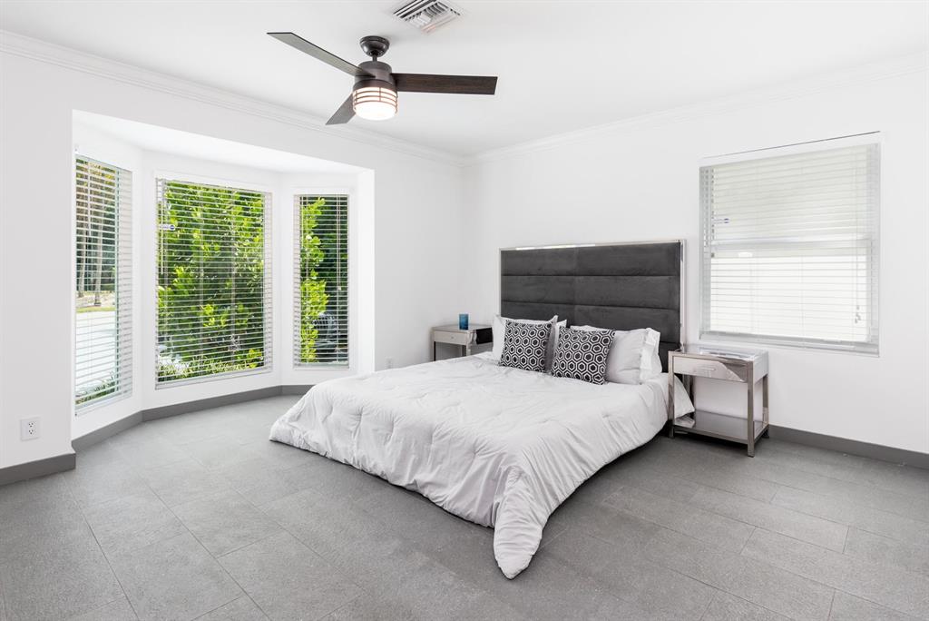 ROYAL PALM YACHT & COUNTR - Residential