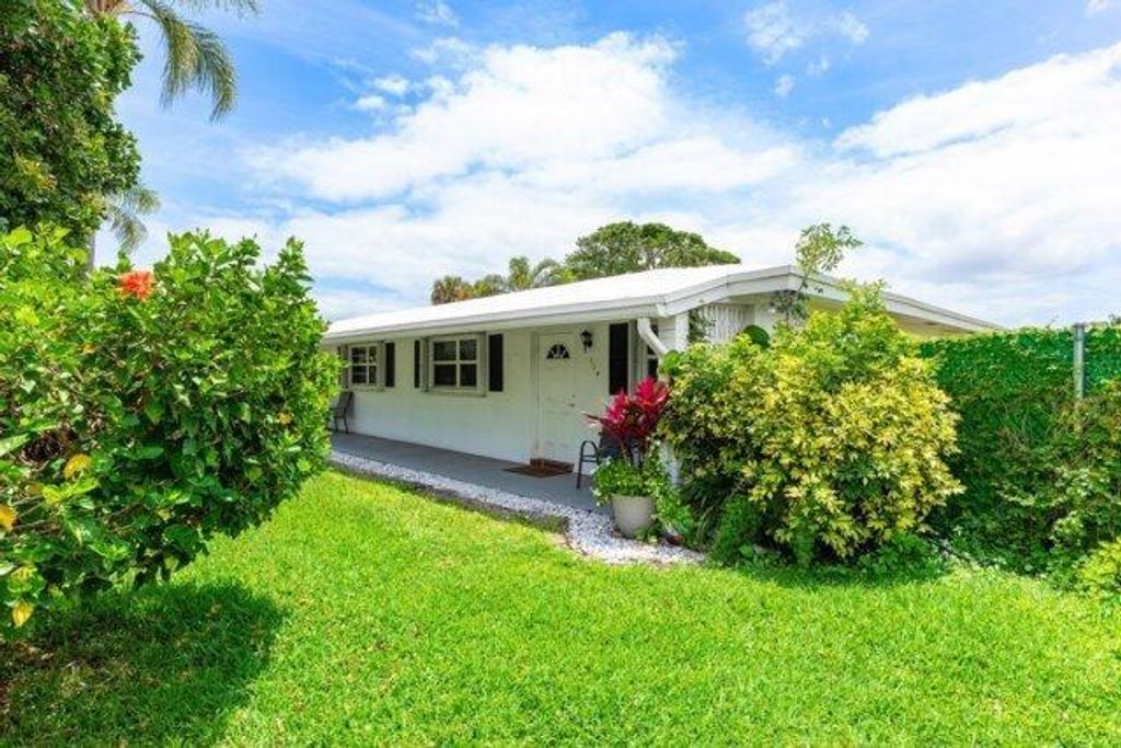 Photo of 1804 Ocean Drive #114, Boynton Beach, FL 33426 (MLS # R11084100)