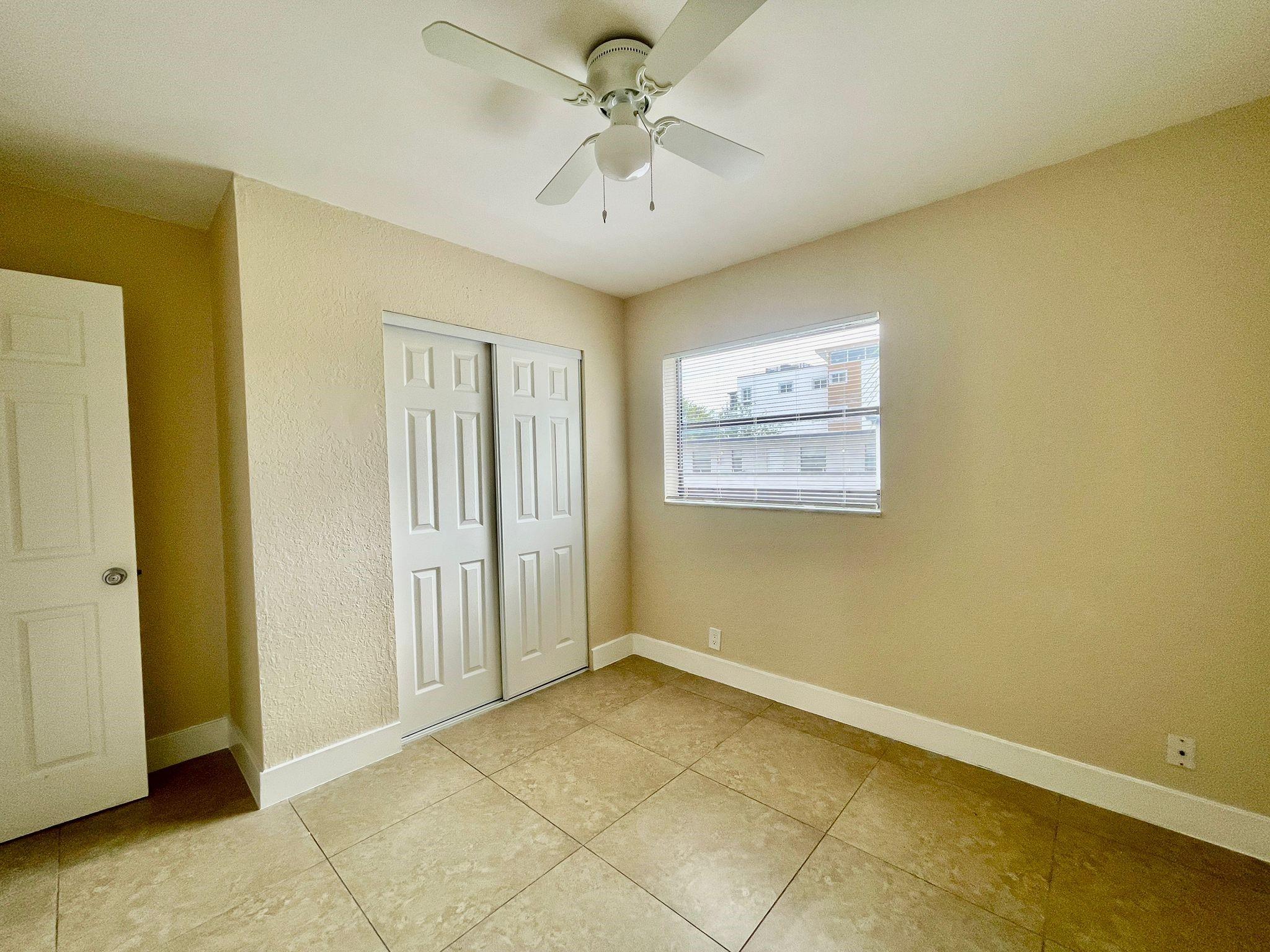 601 NE 29th Dr 10