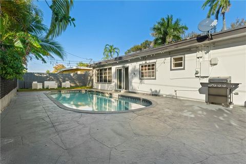 19340 NE 19 Avenue North Miami Beach FL 33179