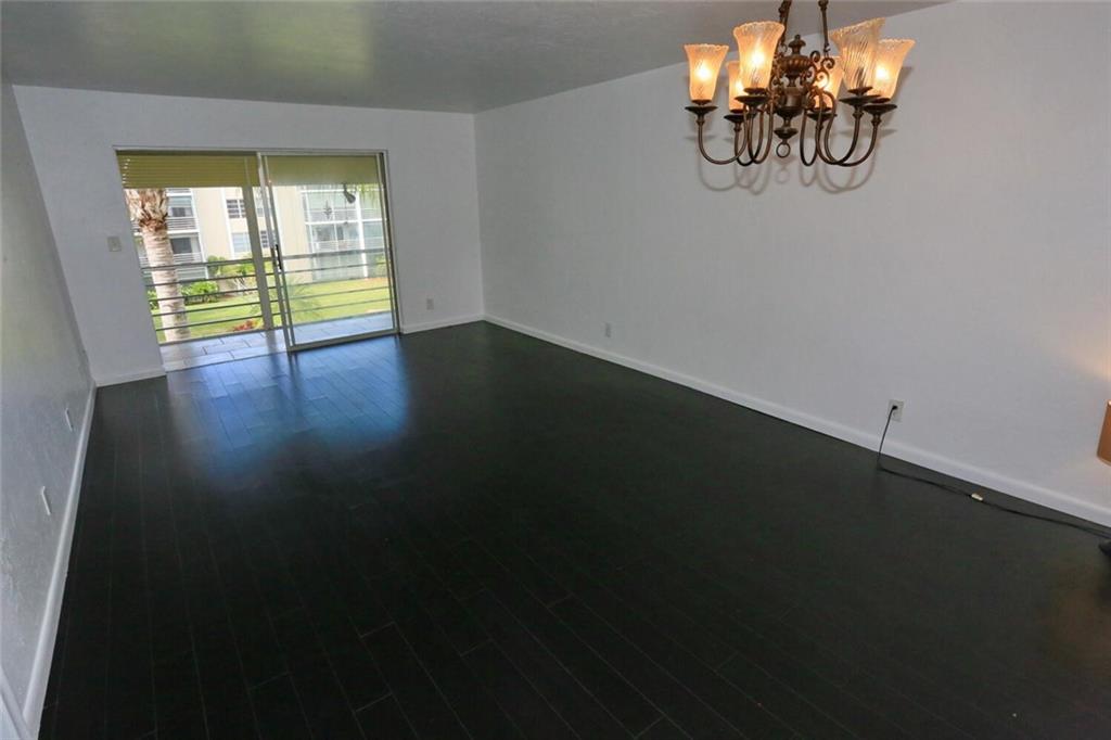 LAS VISTAS - Residential