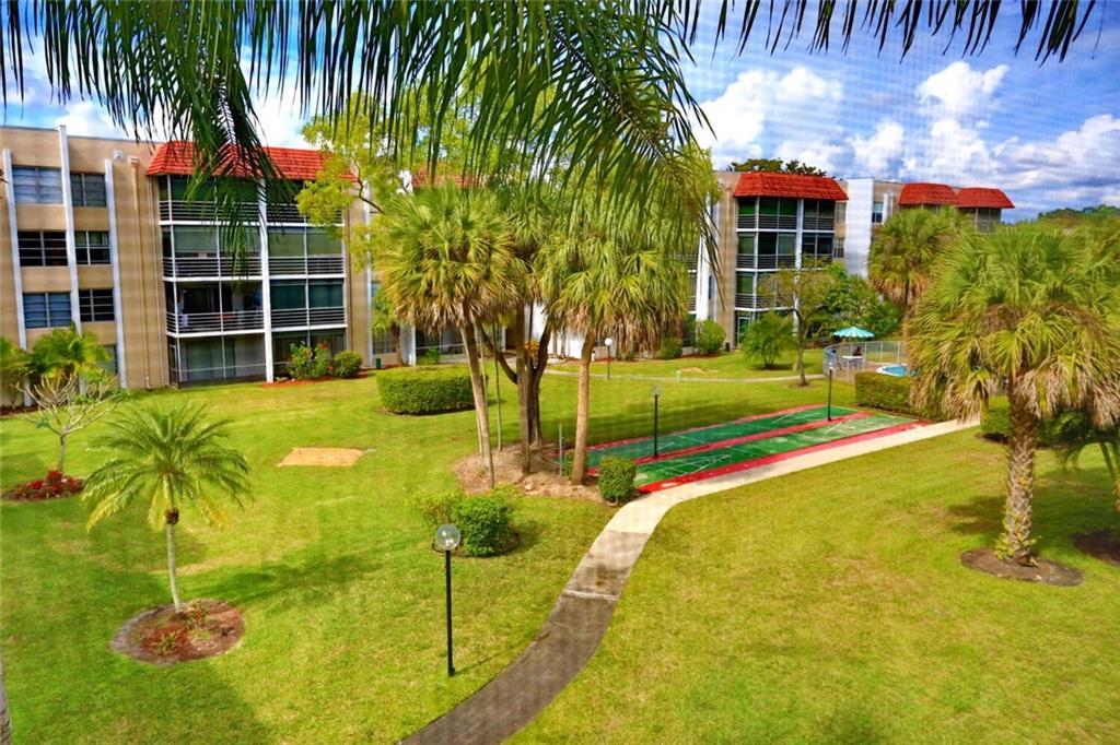 LAS VISTAS - Residential
